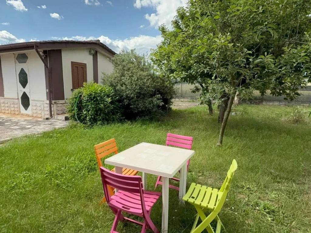 Villa a Alatri in Via Montelena Vecchia, 25 - Foto 2