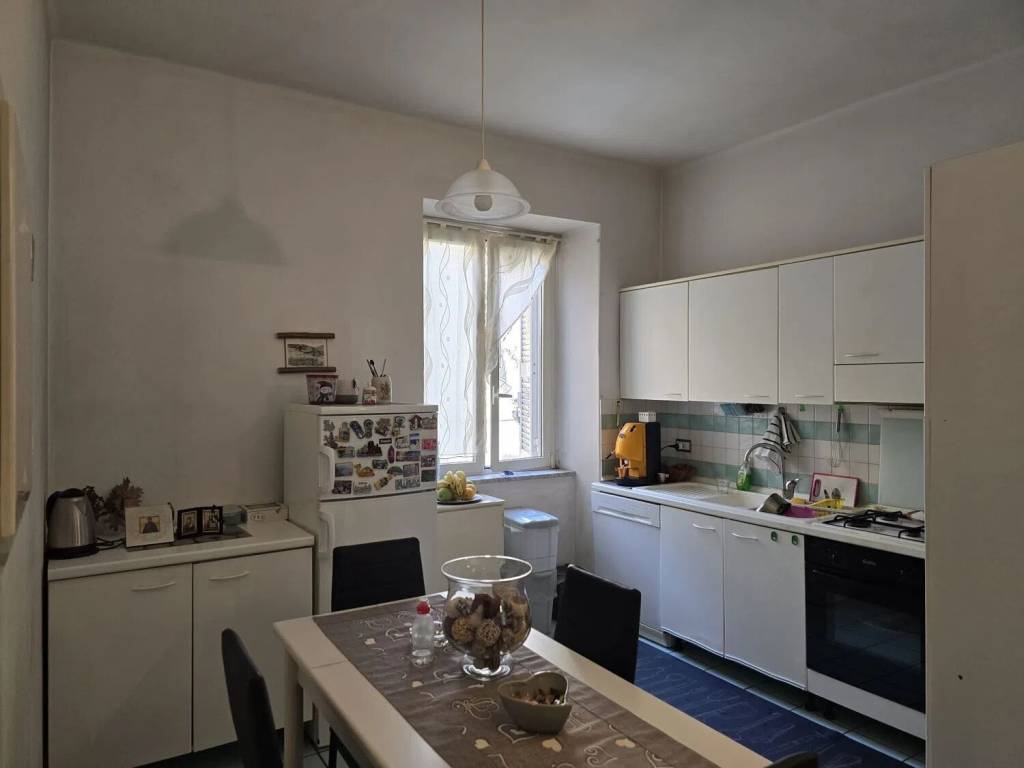 Appartamento a Frosinone in Viale Giuseppe Mazzini, 131 - Foto 2