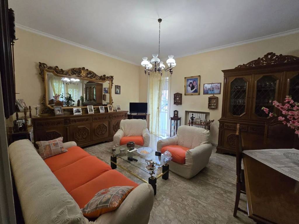 Appartamento a Frosinone in Viale Giuseppe Mazzini, 93 - Foto 2