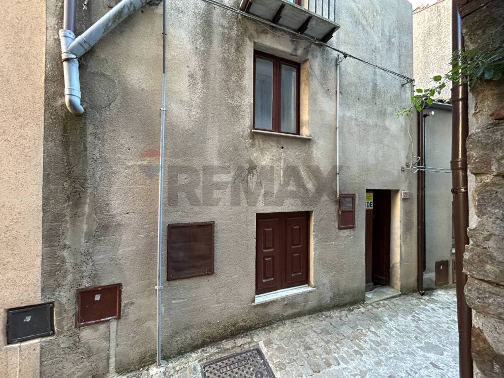 Casa indipendente a Geraci siculo in via pomo, 22 - Foto 4