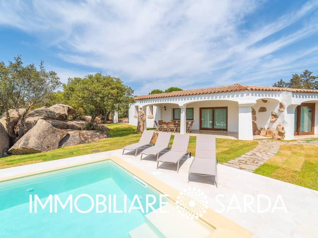 Villa a Arzachena in Loc. La Mendula - Foto 5