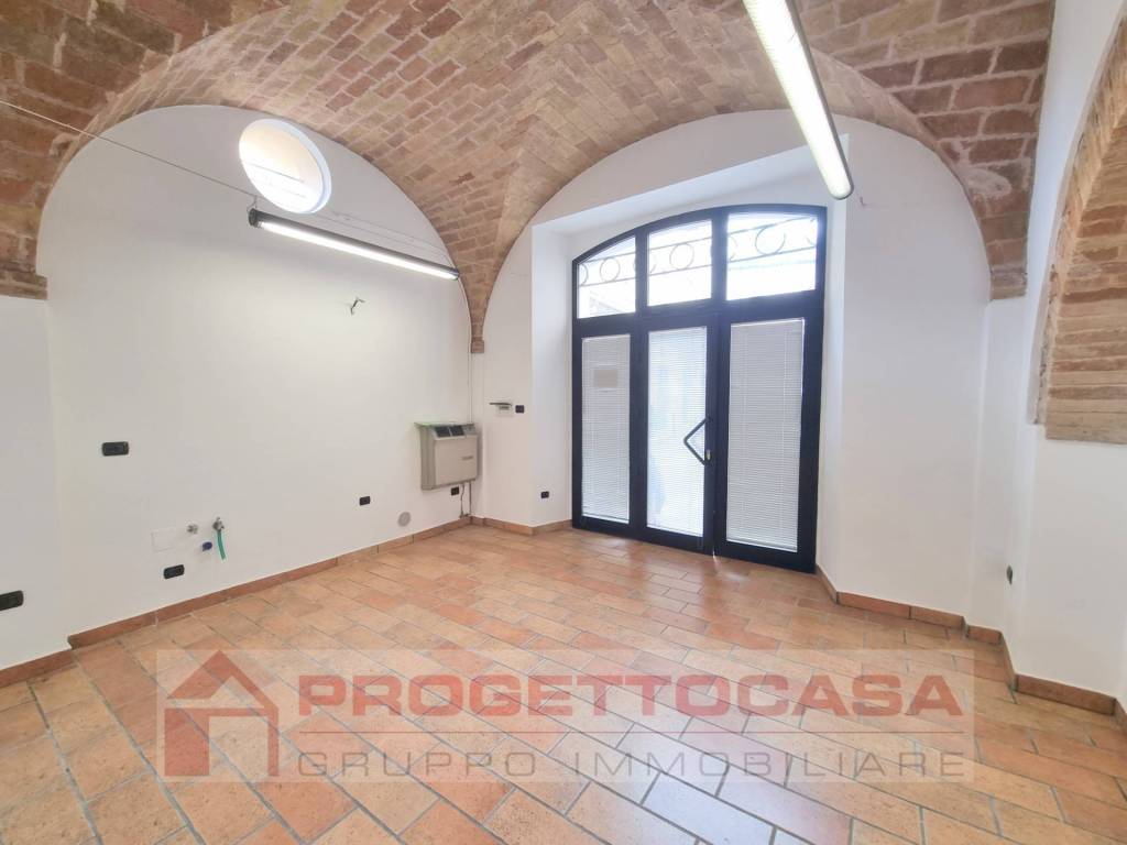 Appartamento a Ascoli piceno in Via Piazza Cecco D'Ascoli - Foto 3