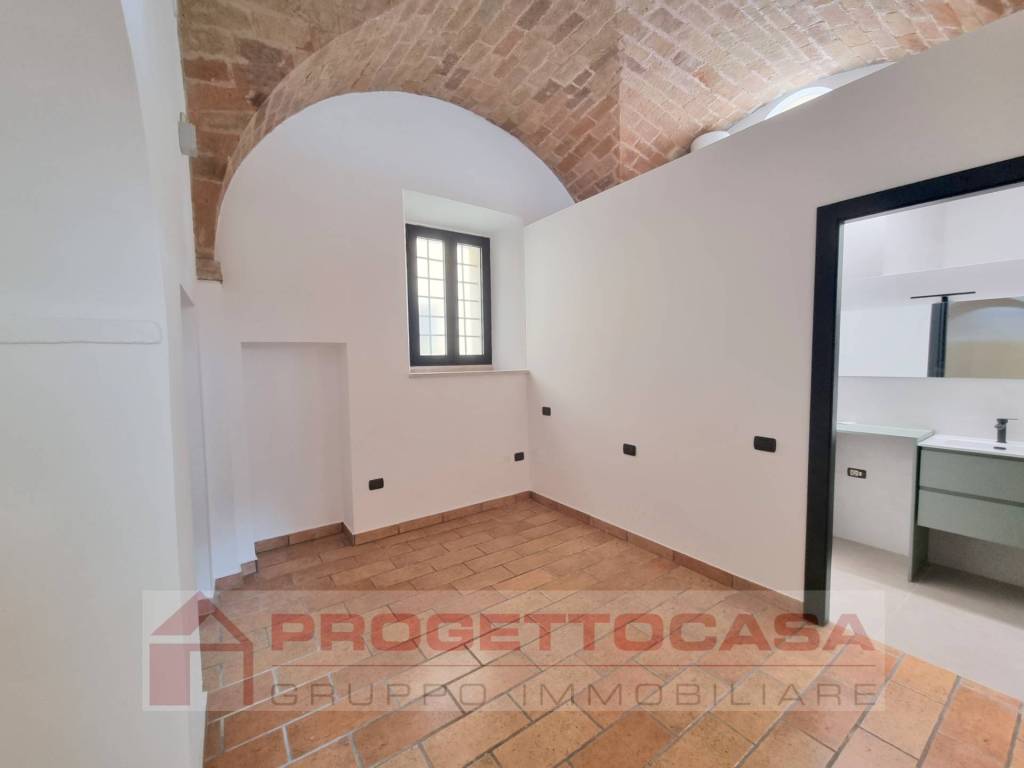 Appartamento a Ascoli piceno in Via Piazza Cecco D'Ascoli - Foto 5