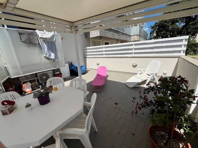 Villa a Livorno in Via Renato Natali - Foto 2