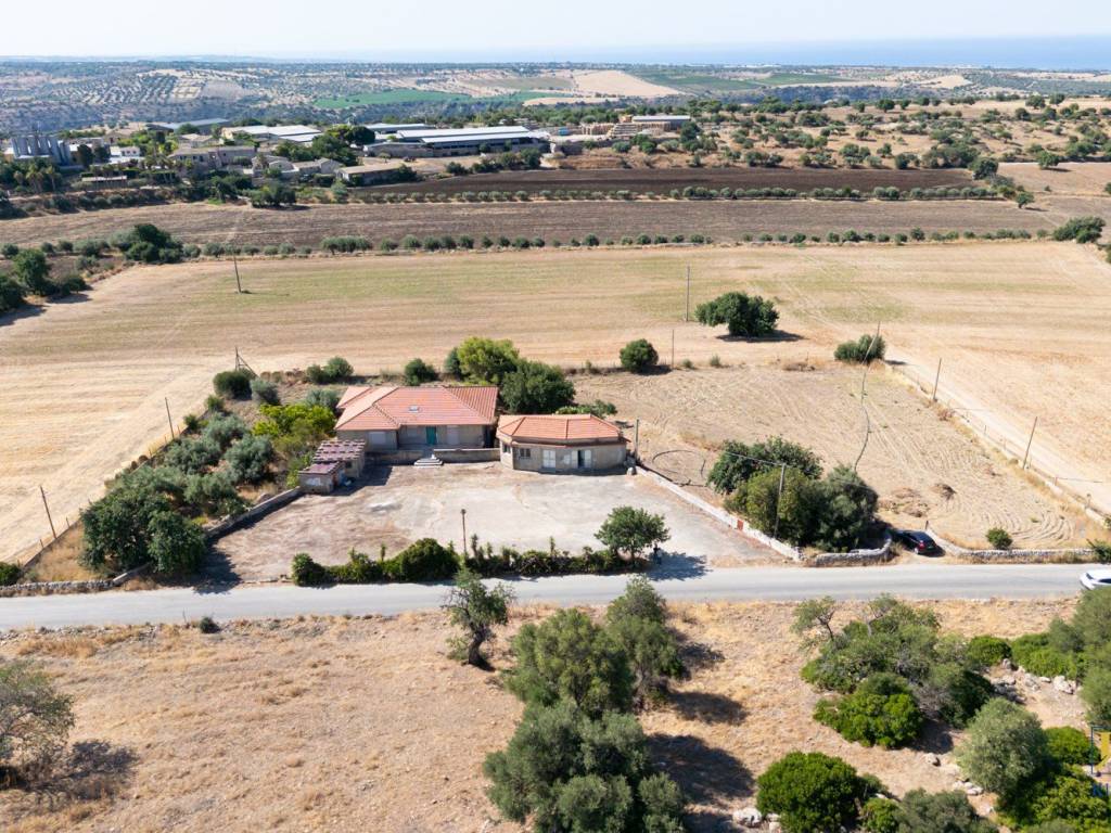 Casa indipendente a Ragusa in C.da Monsovile - Foto 3