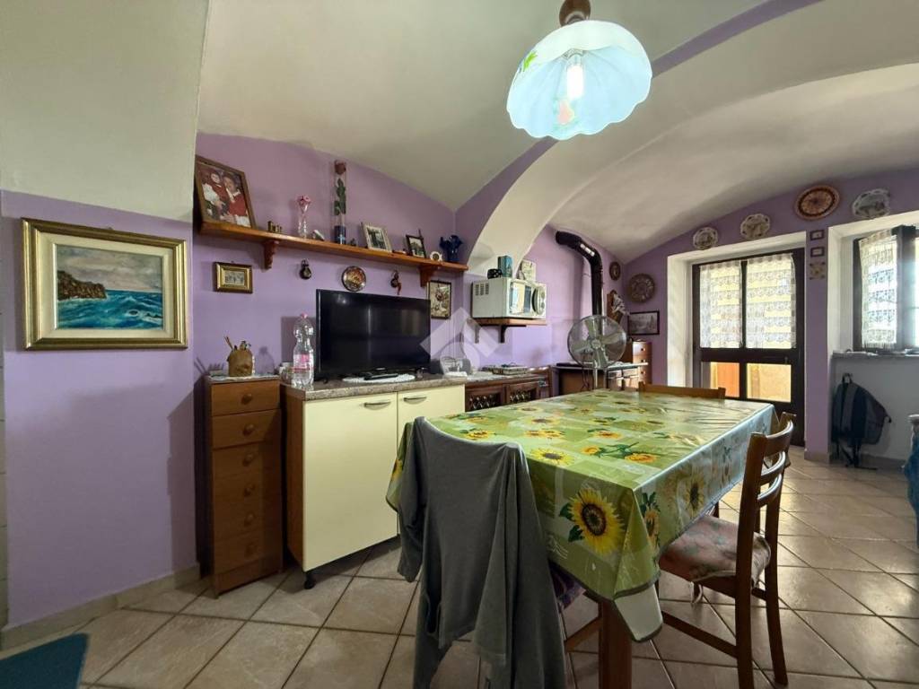 Casa indipendente a Castellamonte in Via Casa Reano, 36 - Foto 3