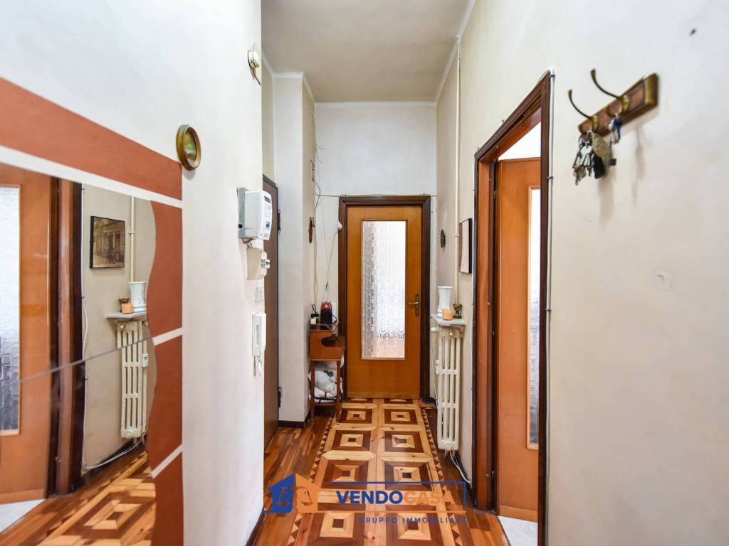 Appartamento a Torino in Via Gaspare Spontini, 6 - Foto 4