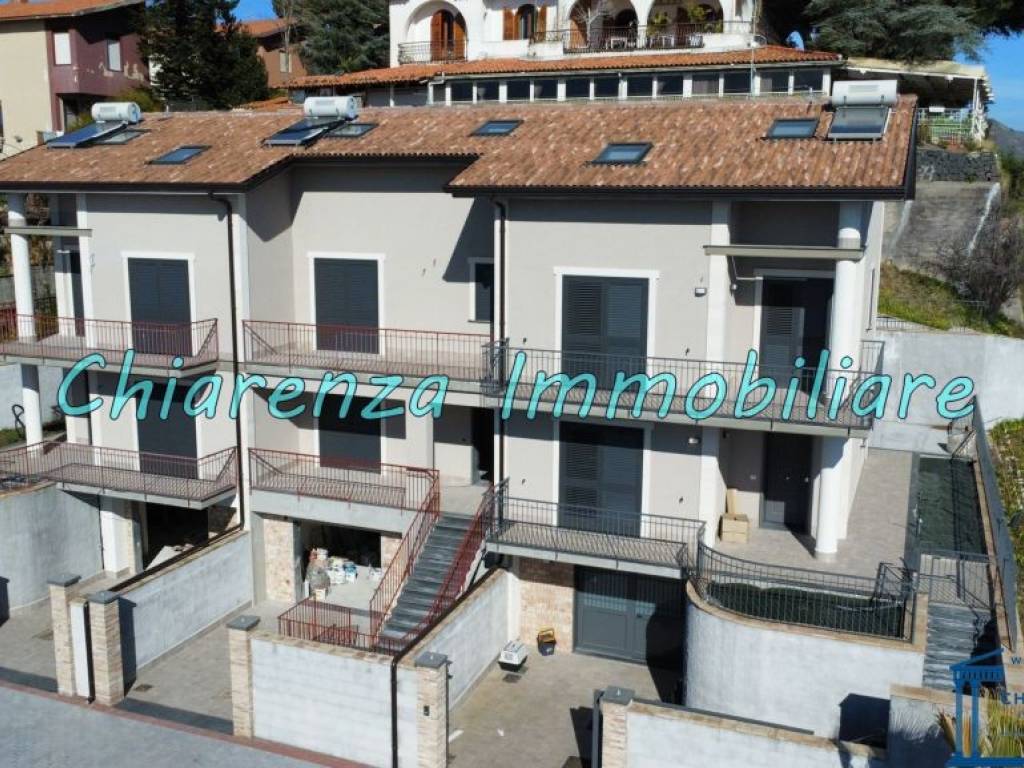 Villetta a schiera a Trecastagni in Via Luigi Capuana - Foto 4