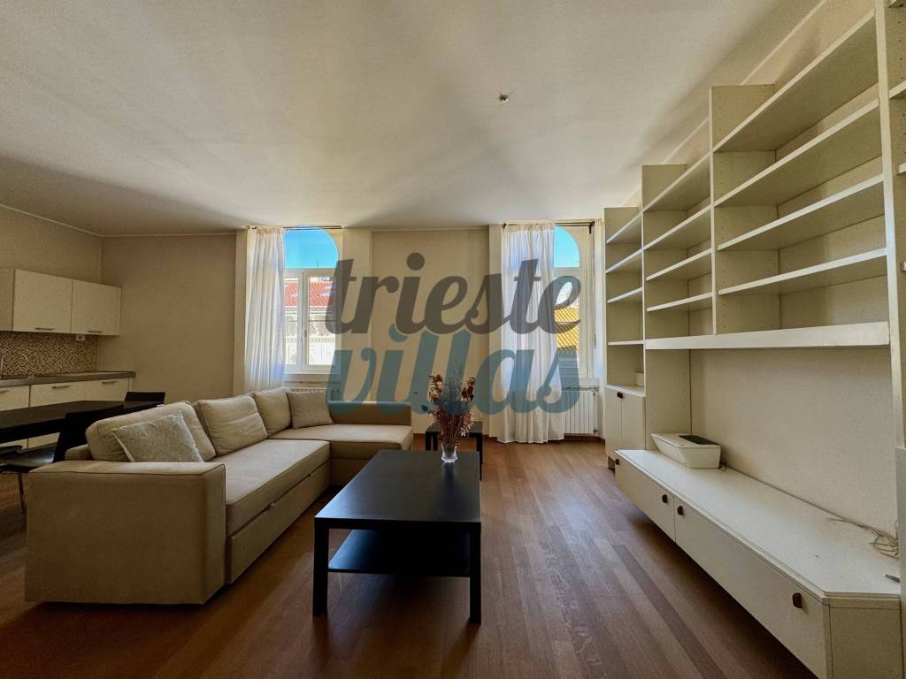 Appartamento a Trieste in via xxx ottobre, 19 - Foto 4