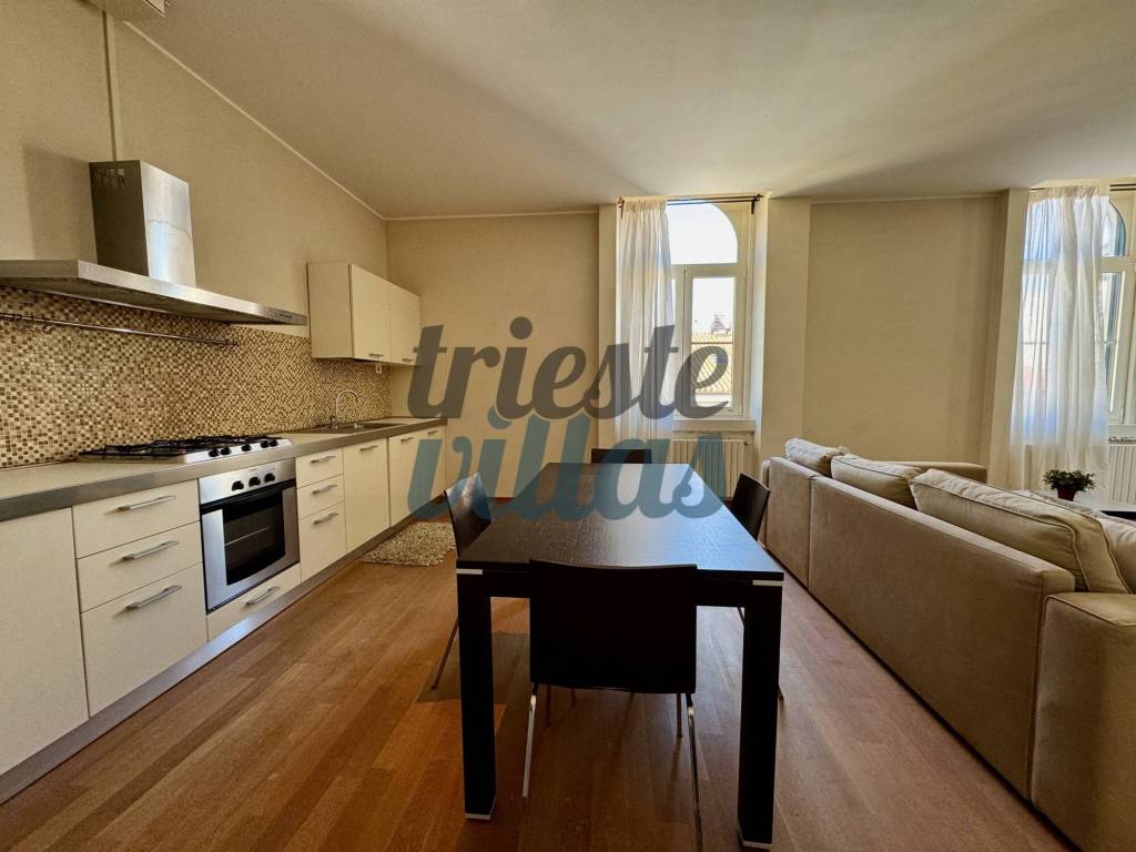 Appartamento a Trieste in via xxx ottobre, 19 - Foto 5