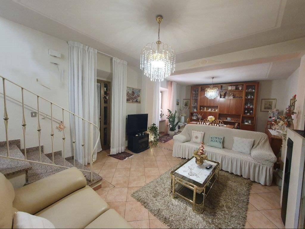 Casa indipendente a Serravalle pistoiese in Via Catavoli - Foto 2