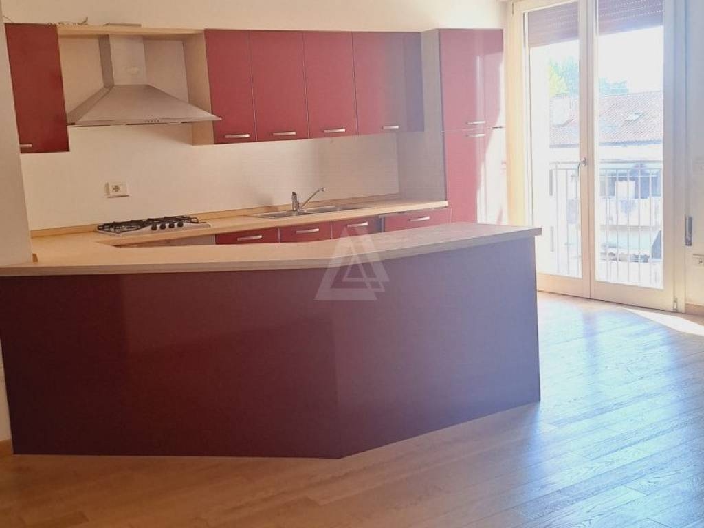 Appartamento a Castelfranco veneto in Via Vittorio Veneto - Foto 2