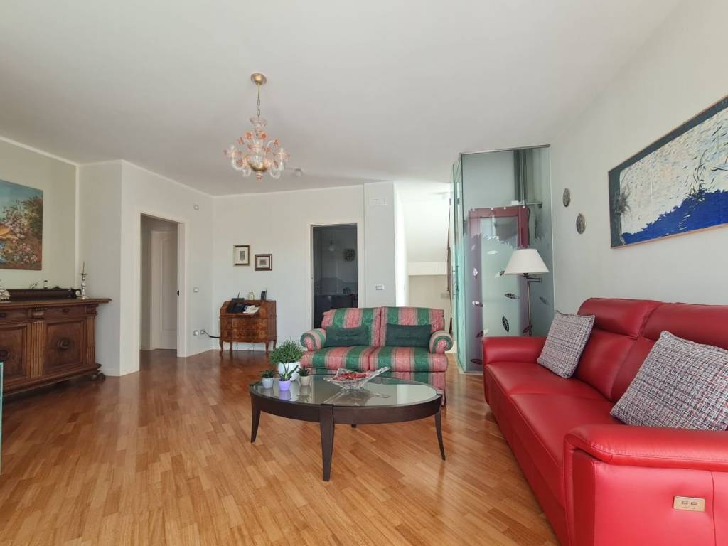 Appartamento a Jesi in Via degli Appennini - Foto 2