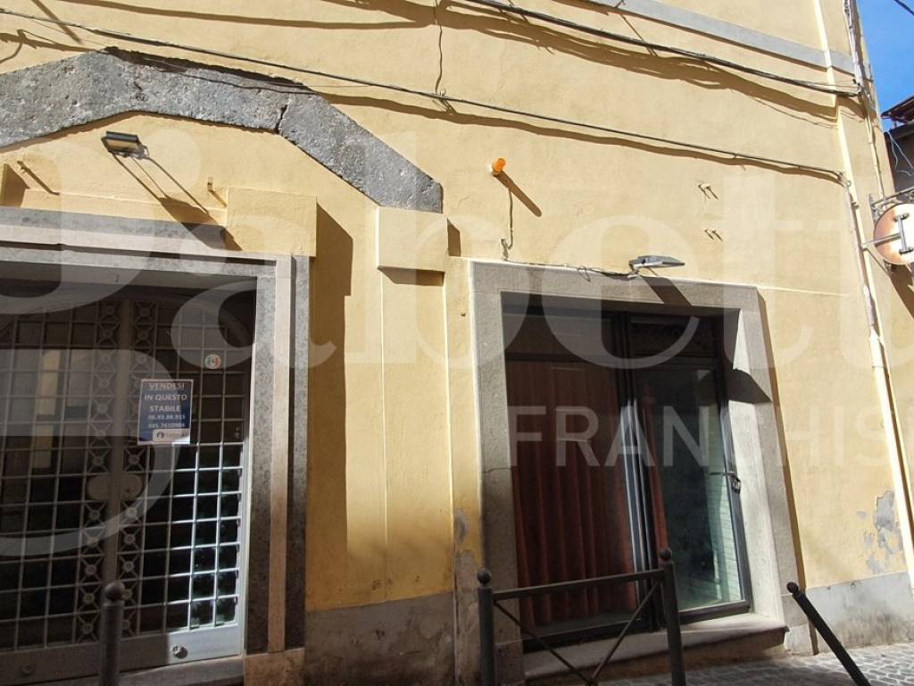 Immobile a Monte porzio catone in via umberto I, 13 - Foto 3