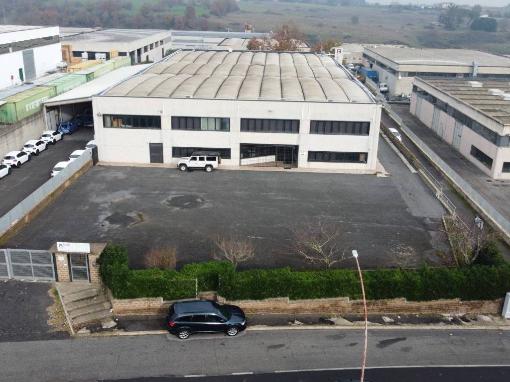 Immobile a Nepi in Via dell'Industria - Foto 2