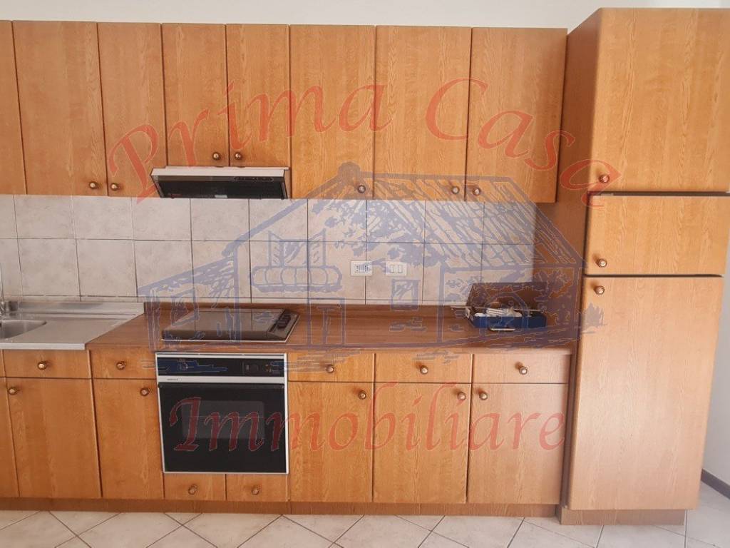 Appartamento a Castagnole delle lanze in Via Fratelli Vicari - Foto 2