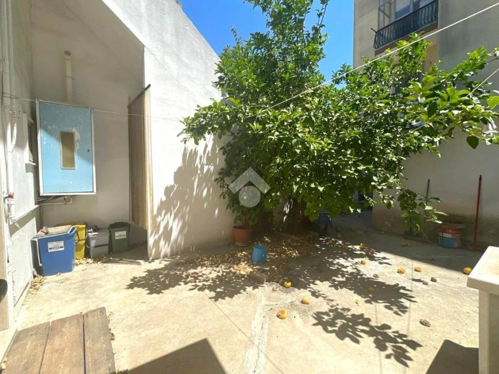 Casa indipendente a Mesagne in VIA CRISPI, 12 - Foto 5