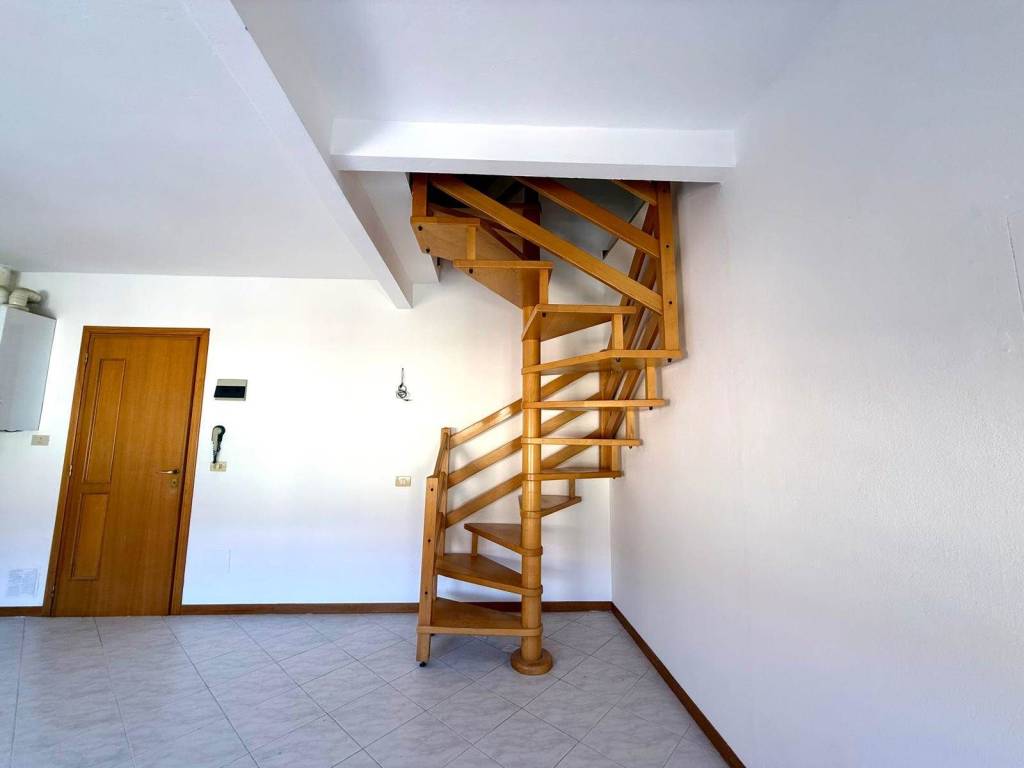 Appartamento a Cecina in Via Pordoi, 78 - Foto 5
