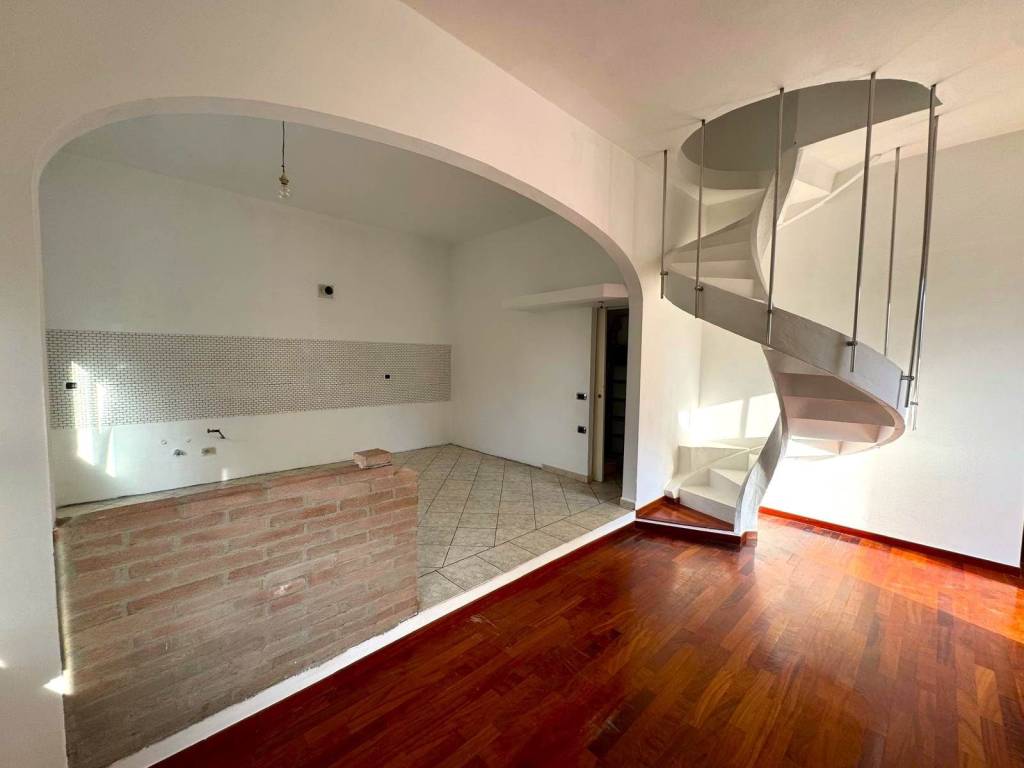 Appartamento a Cecina in Via reno, 13 - Foto 2