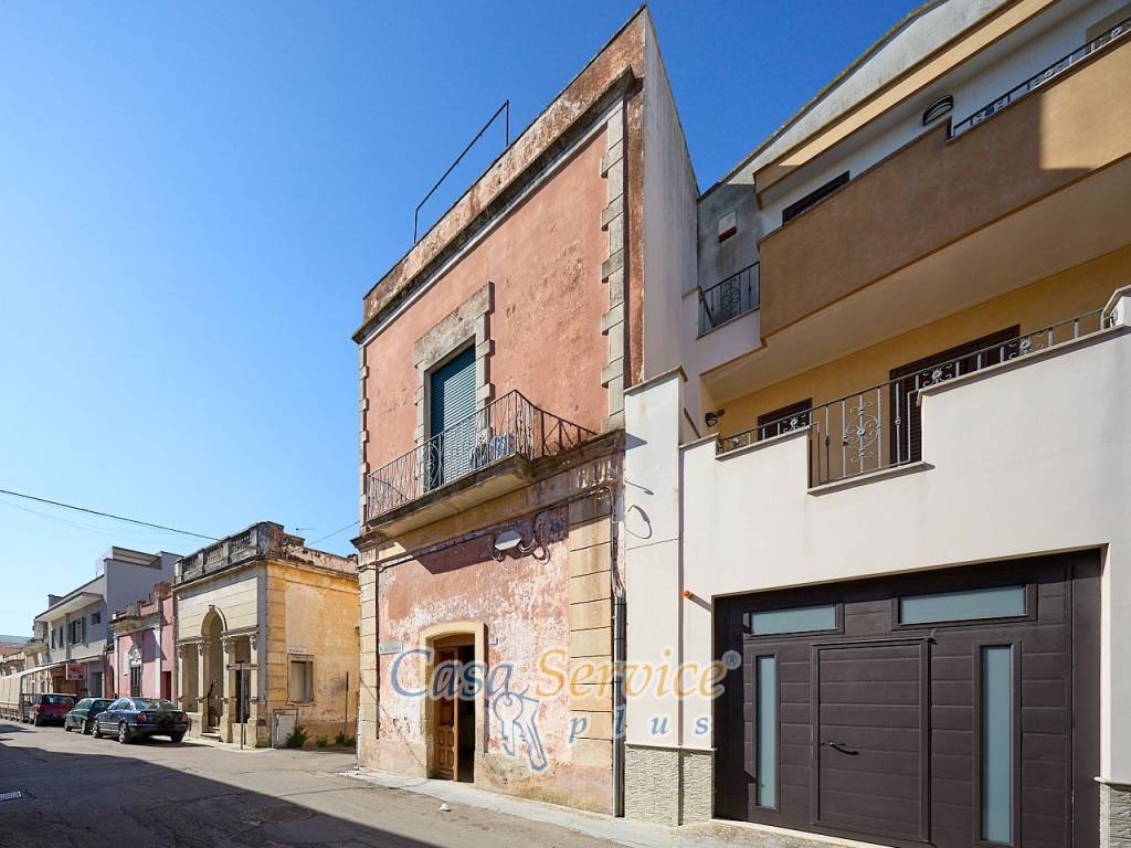 Casa indipendente a Supersano in Via Vittorio Alfieri - Foto 2