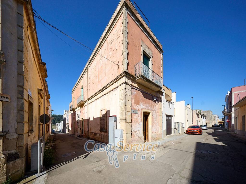 Casa indipendente a Supersano in Via Vittorio Alfieri - Foto 4