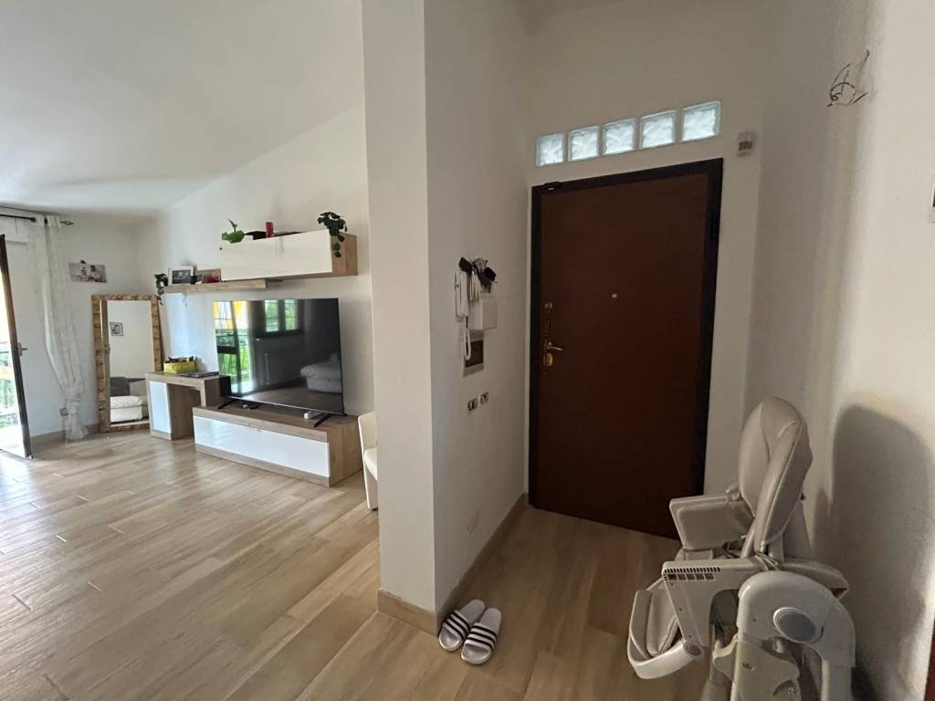 Appartamento a Aprilia in Vicolo Tione - Foto 4