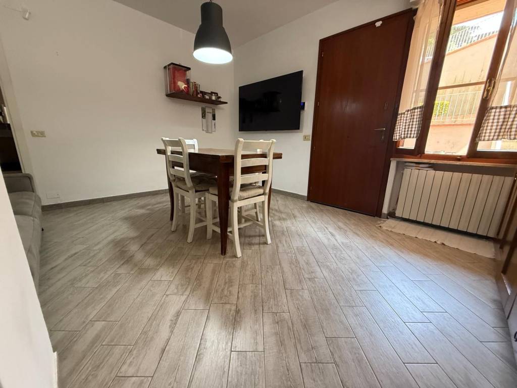 Appartamento a Collesalvetti in Via Nino Bixio - Foto 2