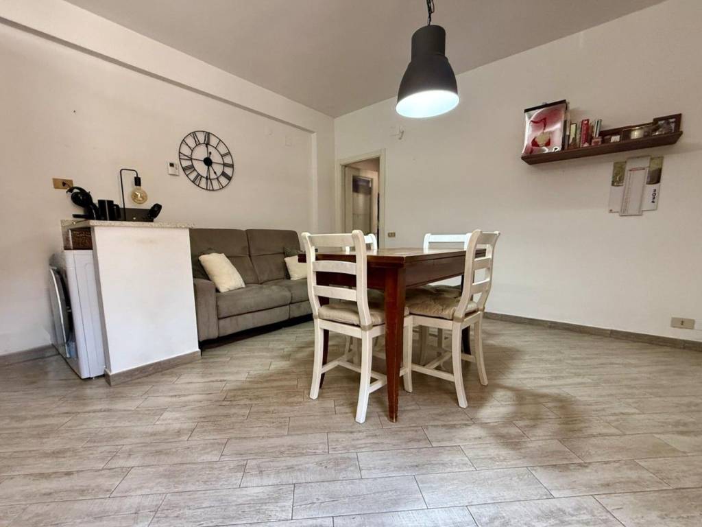 Appartamento a Collesalvetti in Via Nino Bixio - Foto 3
