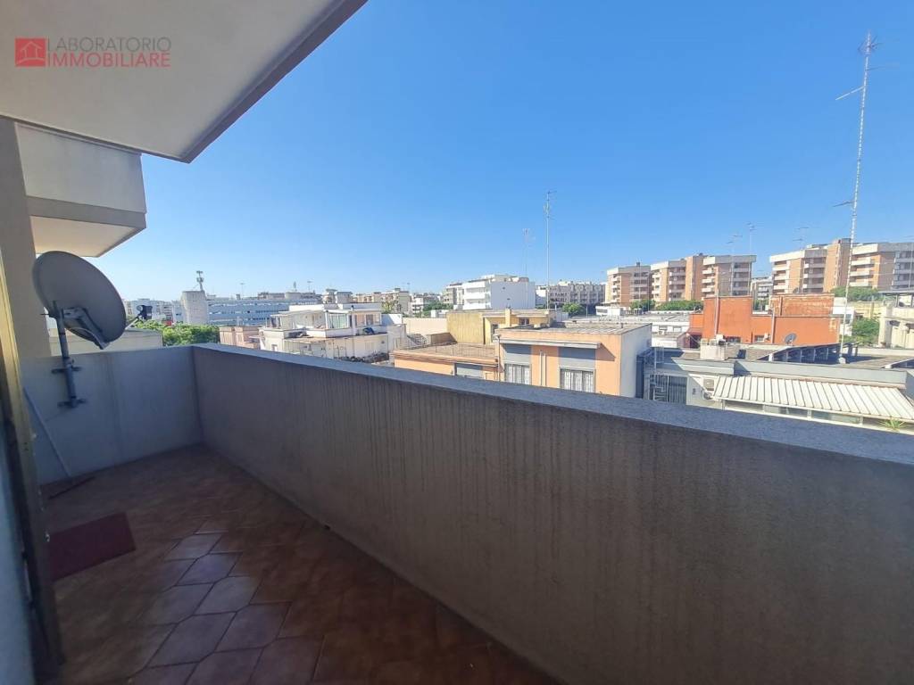 Appartamento a Lecce in Via Amilcare Foscarini, - Foto 2