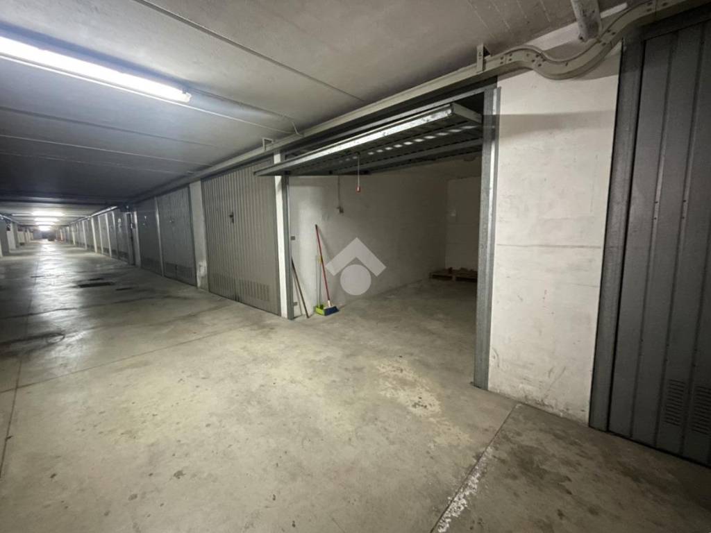 Box / garage a Arezzo in Via Monte falco, 26 - Foto 3
