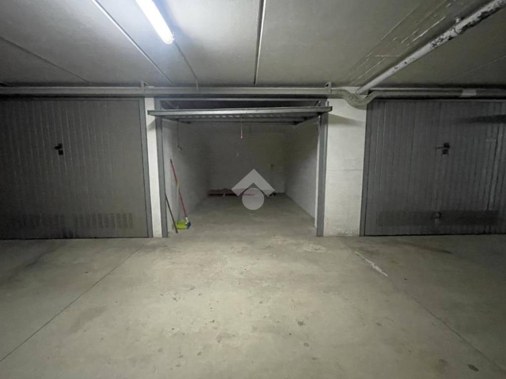 Box / garage a Arezzo in Via Monte falco, 26 - Foto 5