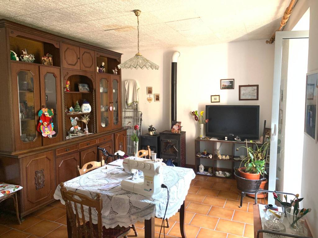 Casa indipendente a Cittiglio in Via San Biagio - Foto 3
