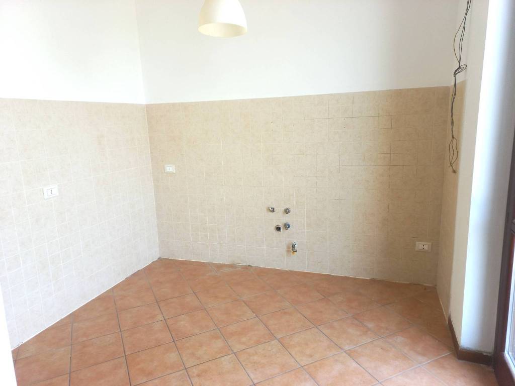 Appartamento a Roncaro in Via Laghetto - Foto 4