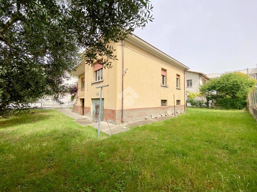 Villa a Rimini in Via Perticara, 7 - Foto 2