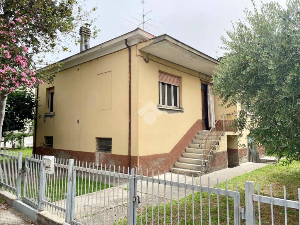 Villa a Rimini in Via Perticara, 7 - Foto 3