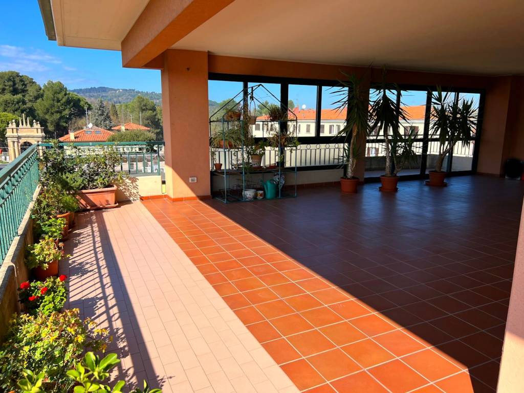 Attico / mansarda a Pesaro in Via Pietro Gai - Foto 3