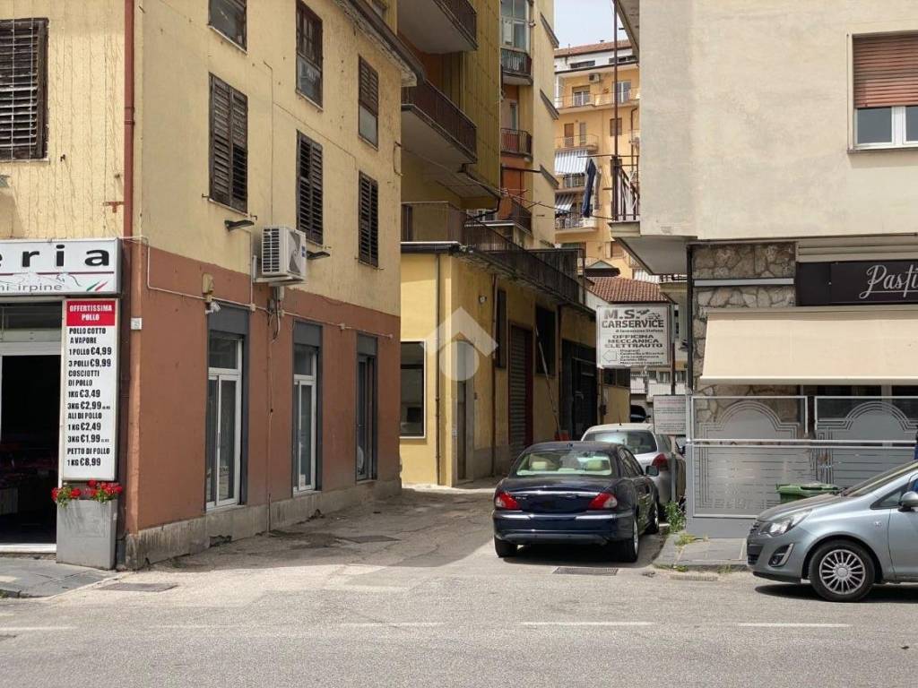 Box / garage a Avellino in Via Michele Angelo Iannacchini - Foto 2