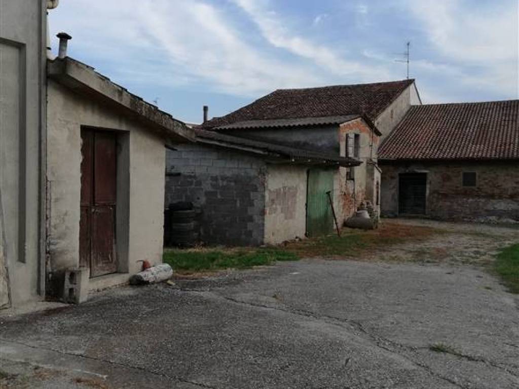 Rustico / casale a San benedetto po in STRADA ARGINE VECCHIO , 45 - Foto 3