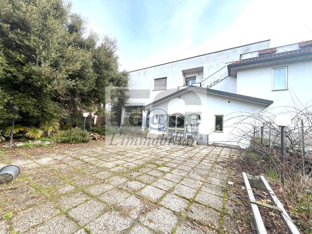 Casa indipendente a Macherio in Via Camillo Benso di Cavour - Foto 1