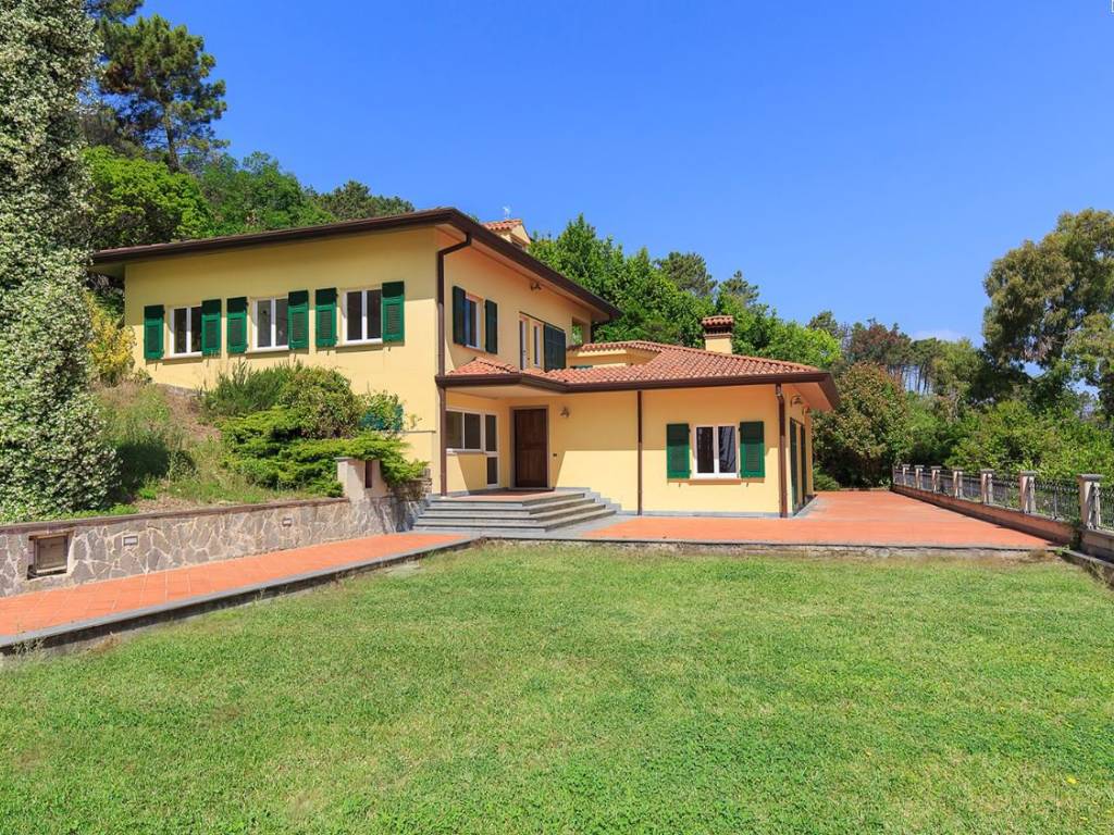Villa a Ameglia in Via della Pace - Foto 2