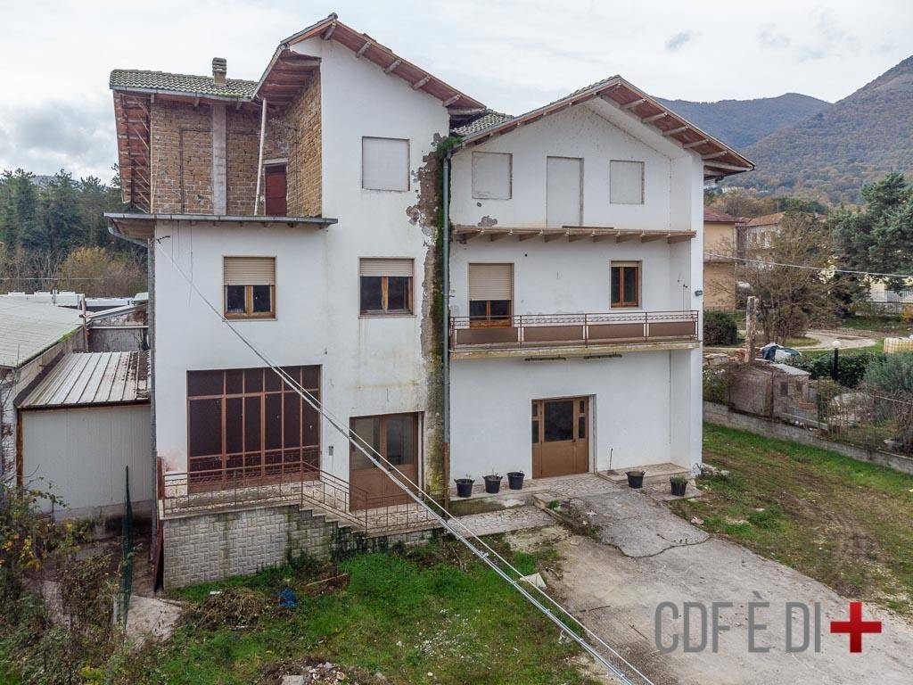 Villa a Greccio in Via Limiti Nord - Foto 5