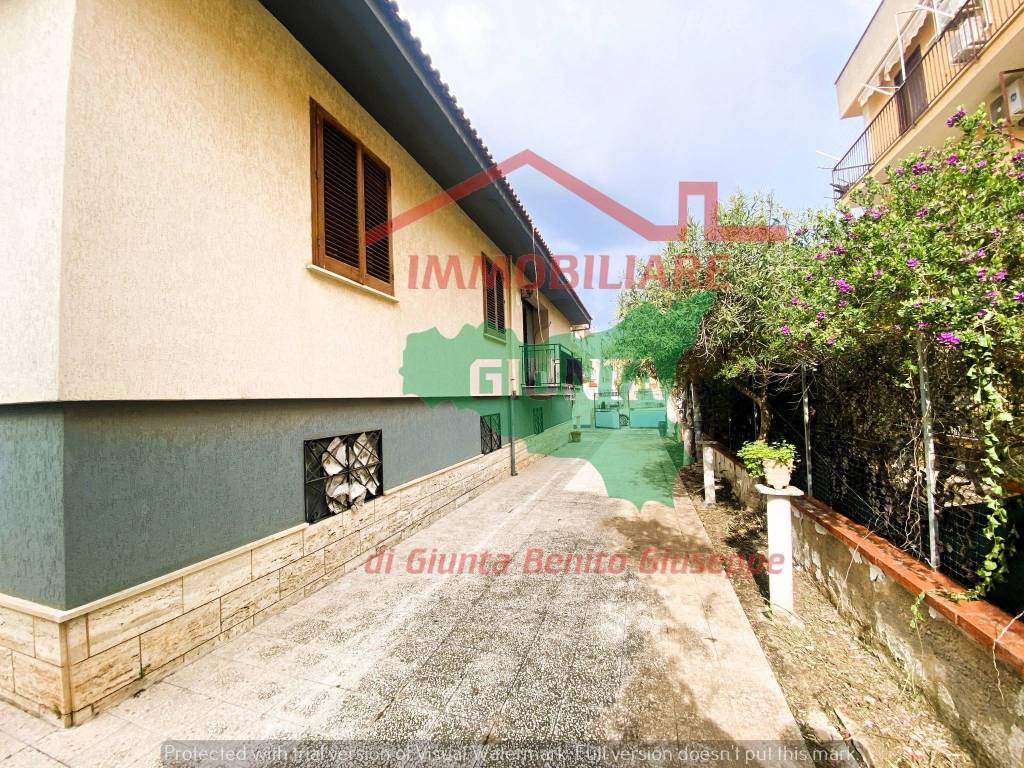 Villa a Cinisi in Via Vincenzo Bellini - Foto 2