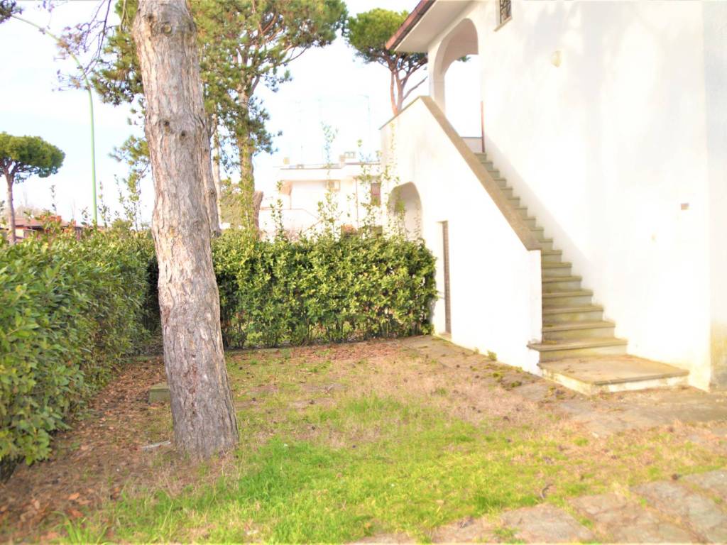 Villa a Comacchio in Viale degli Ulivi, 109 - Foto 2