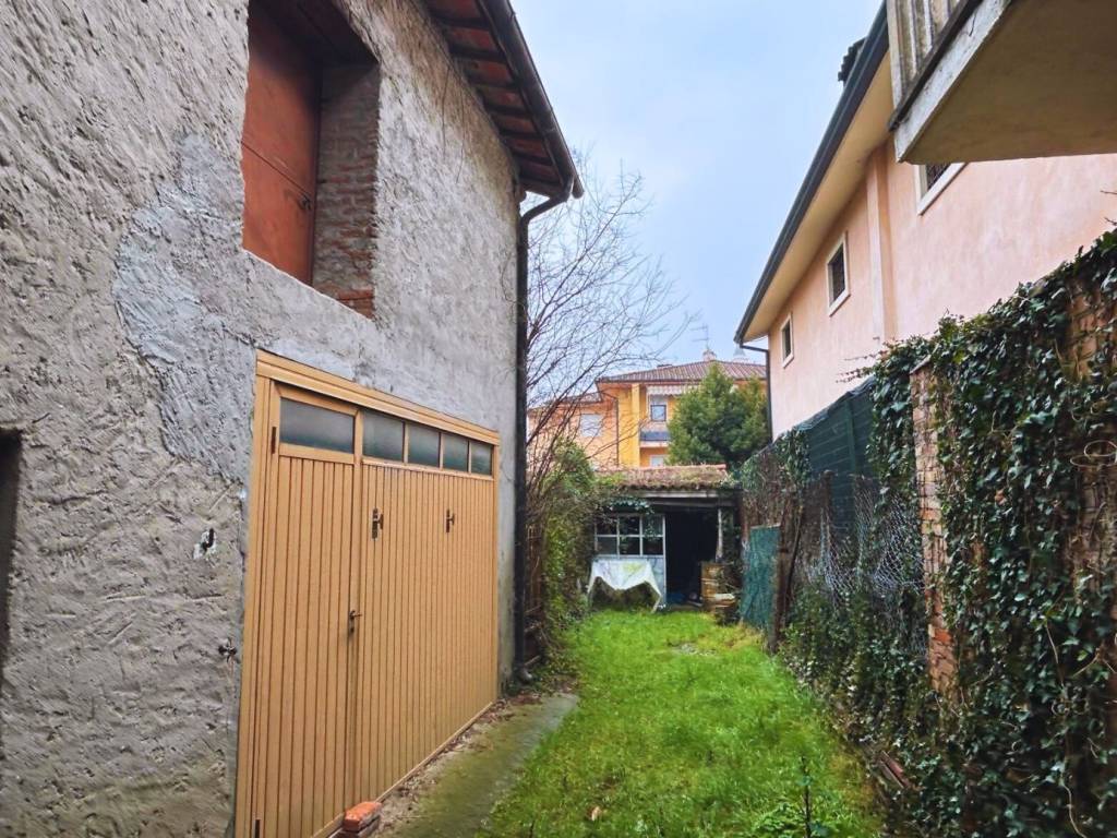 Casa indipendente a Zermeghedo in Via Vittorio Veneto, 8 - Foto 3