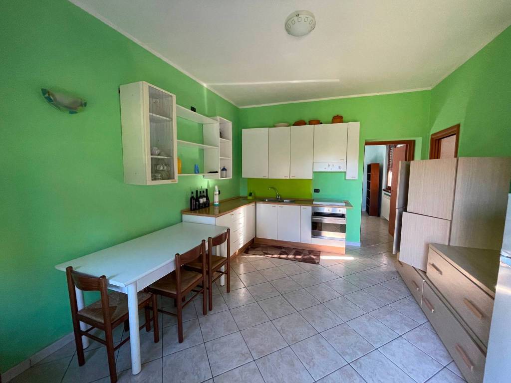 Appartamento a Bollate in Via Marmolada - Foto 2