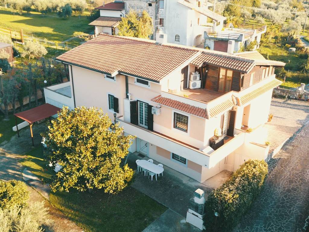 Villa a Cervaro in Via Masciola - Foto 5