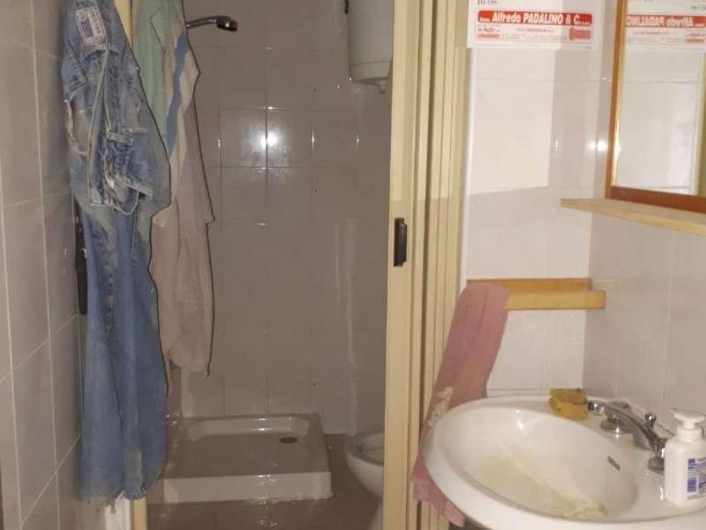 Box / garage a Bisceglie in via La Marina 89 - Foto 2