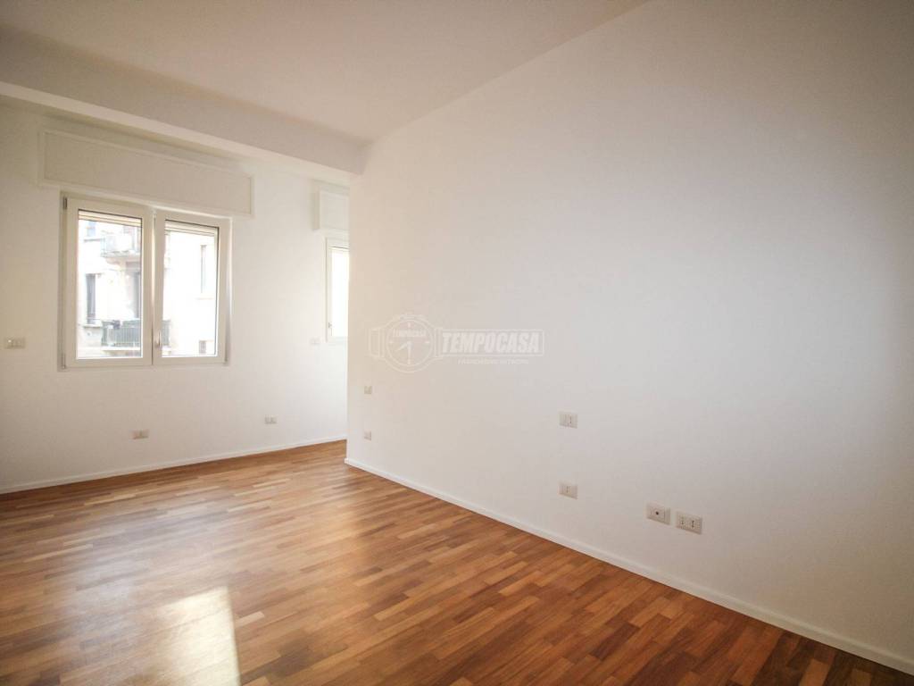 Appartamento a Milano in Via TAGLIAMENTO 4 - Foto 1