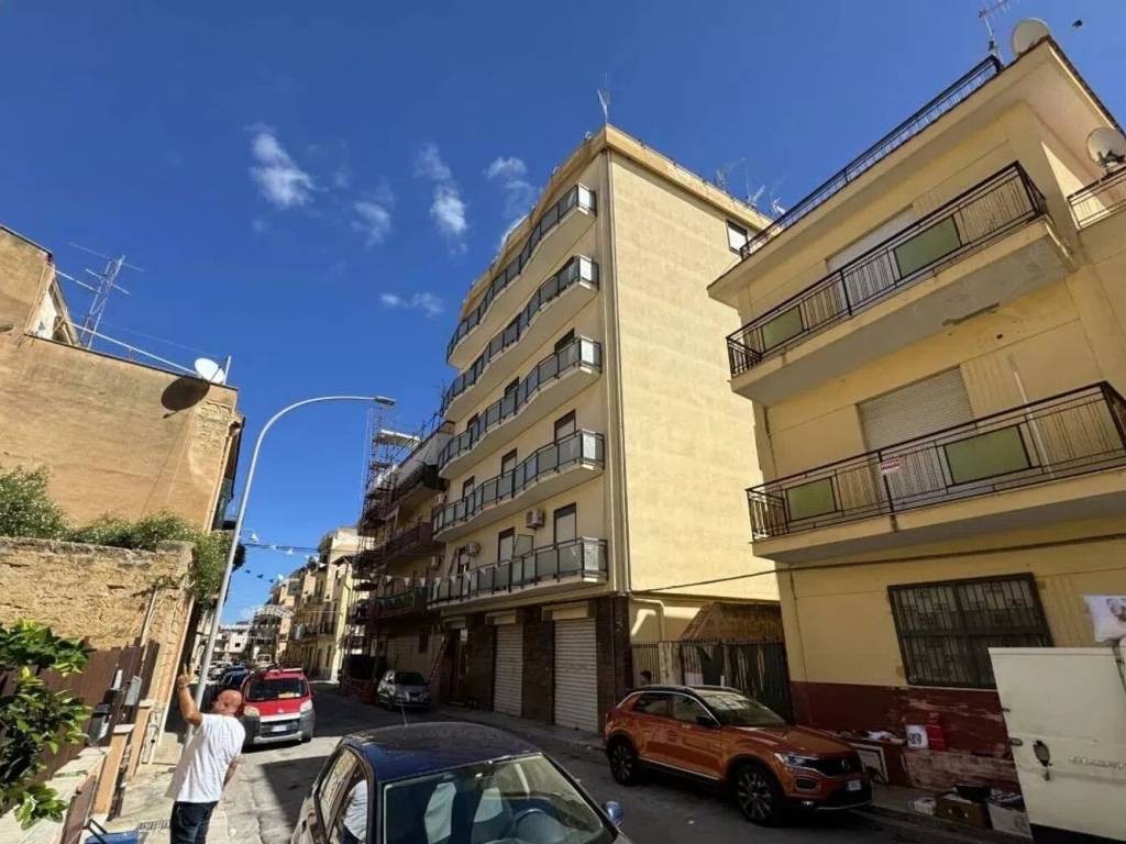 Appartamento a Santa flavia in Via F. Crispi, 48 - Foto 3
