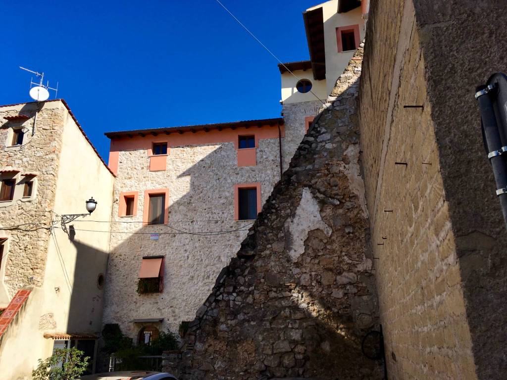 Appartamento a Fondi in Piazza Cardinale - Foto 2
